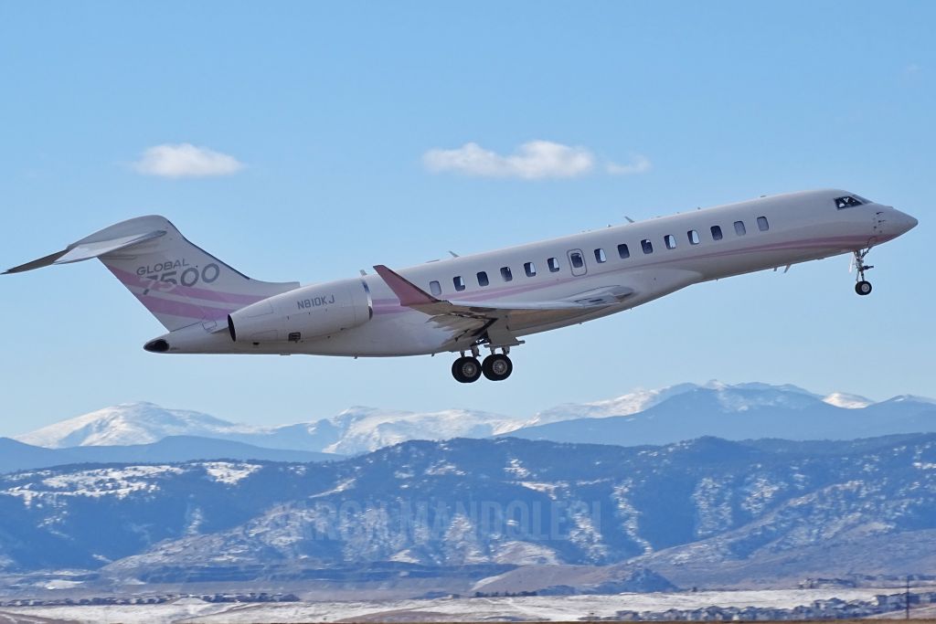 BOMBARDIER BD-700 Global 7500 (N810KJ) - January 1, 2021