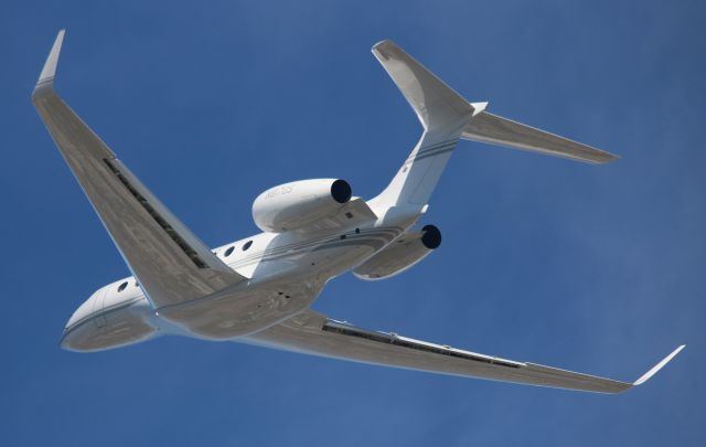 Gulfstream Aerospace Gulfstream G650 (N817GS) - Operated by WING AND A PRAYER INC Walnut Creek, Ca (Owned by Oracles - Larry Ellison) departure 30L, KSJC. 11-21-2015   ** Apparently "the aircraft" which caused numerous complaints of "after hours opertaional arrivals" leading to policy change, on the part of The City of San Jose and San Jose International Airport