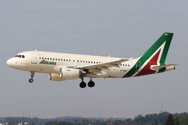 Airbus A319 (EI-IMG)