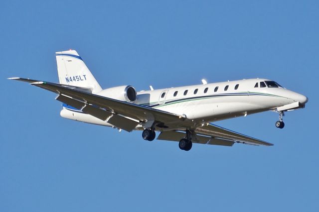 Cessna Citation Sovereign (N445LT)