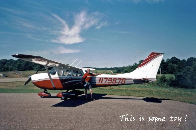 Cessna Skyhawk (N79878)