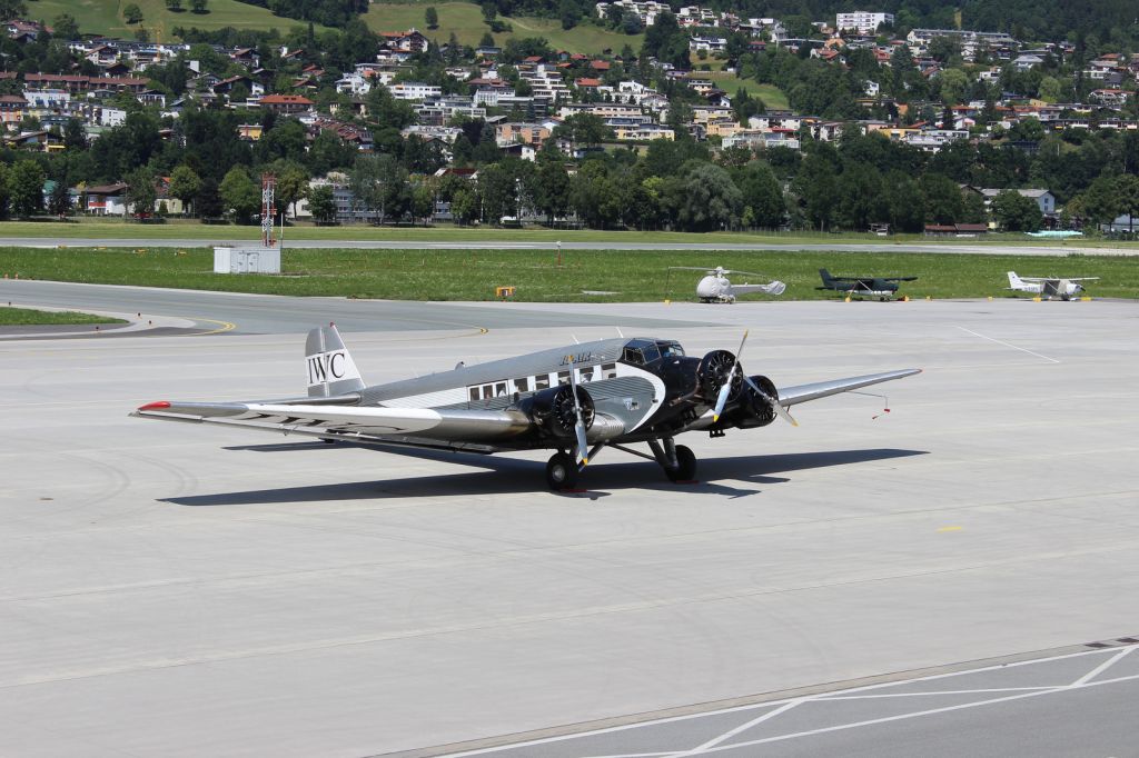 JUNKERS Ju-52/3m (HB-HOS)