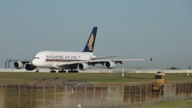 Airbus A380-800 (9V-SKI) - Airbus A380-841. SQ228 MEL-SIN. Tue 4 Sep 2012. Melbourne Tullamarine - RWY 34. On the way.