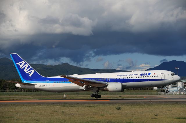 BOEING 767-300 (JA618A) - September 23, 2023:HND-HKD.
