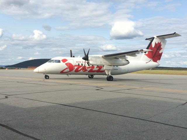 de Havilland Dash 8-100 (C-GKON) - Taxi out of CYWK.