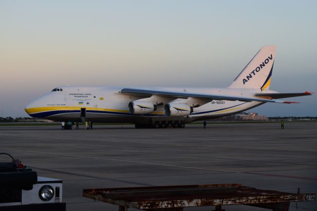 Antonov An-124 Ruslan (UR-82007) - C/N 19530501005 ADB 207F returning from RVR to KMCO after delivering heavy equipment for Puerto Ricos recovery from Hurricane Maria. 15OCT17