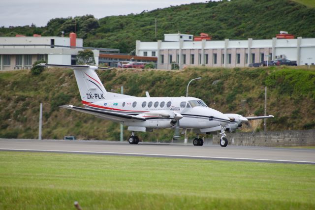 Beechcraft Super King Air 200 (ZK-PLK) - A B200C powering down runway 16 at Wellington!