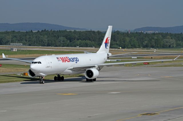 Airbus A330-200 (9M-MUC)