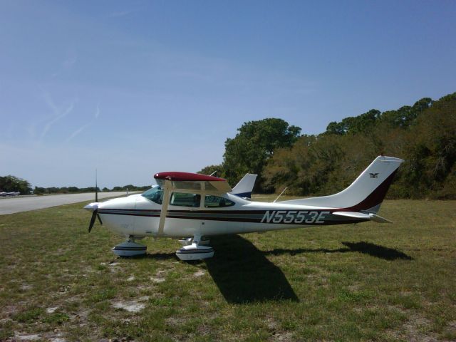 Cessna Skylane (N5553E)