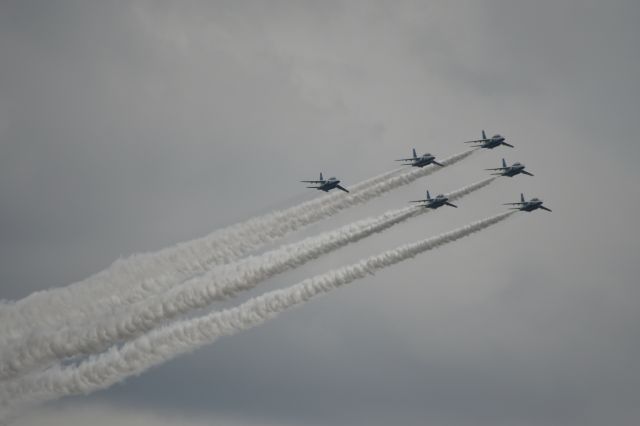 KAWASAKI T-4 — - 22.Aug.2021br /Blue Impulse pre-flight for the Paralympics.br /Seven T-4s flew over Tokyo.