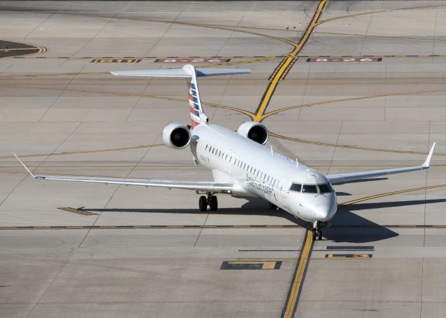 Canadair Regional Jet CRJ-900 (N243LR)