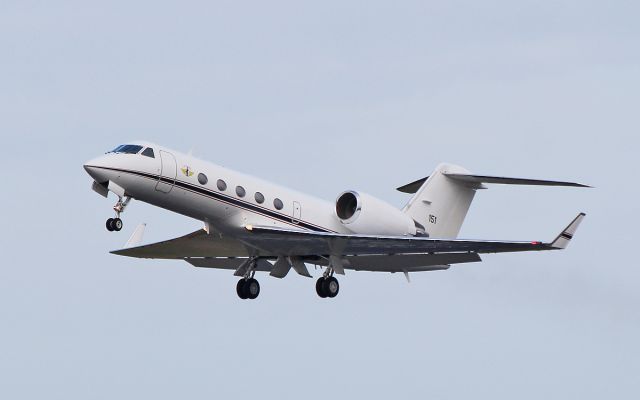 16-5151 — - "catbird1" usn c-20g 165151 dep shannon for andrews 14/2/18.