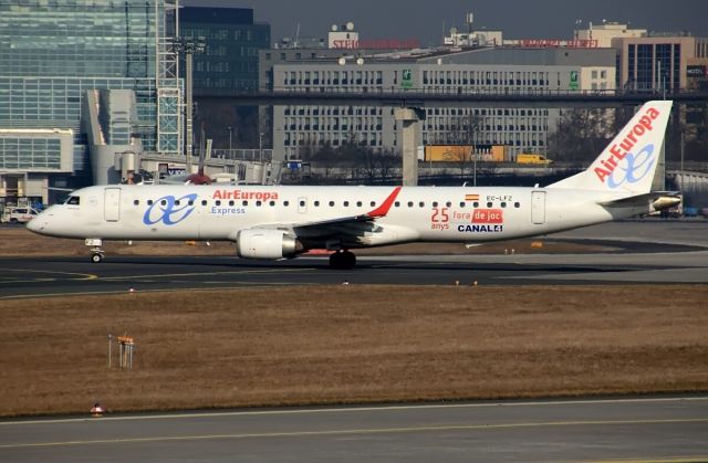 Embraer ERJ-190 (EC-LFZ)