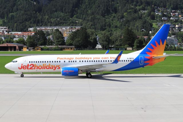 Boeing 737-800 (G-DRTO)