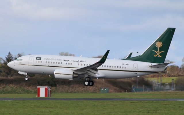 Boeing 737-700 (HZ-MF1) - saudi ministry of finance b737-7 bbj hz-mf1 about ot land at shannon 28/3/16.