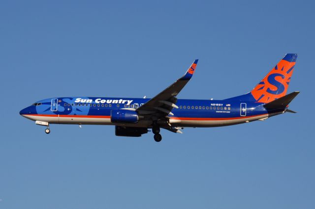 Boeing 737-800 (N818SY) - Orlando McCoy International, February 10,2016