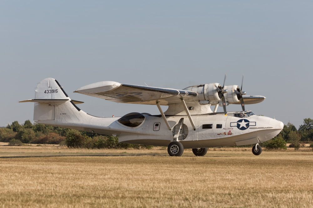 de Havilland Dash 8-400 (G-PBYA)