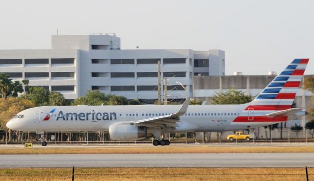 Boeing 757-200 (N173AN)