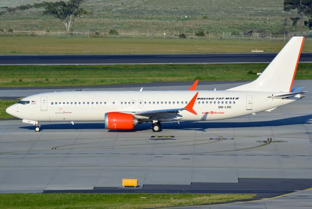 Boeing 737 MAX 8 (9M-LRK)