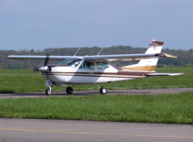 Cessna 177RG Cardinal RG (N1611H)