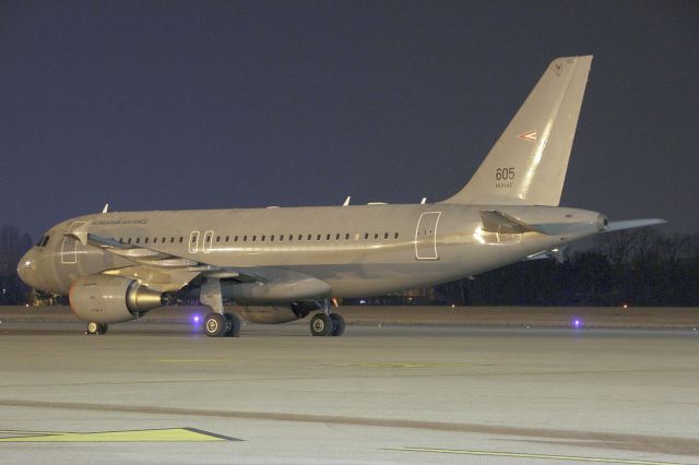 Airbus A319 (N605)