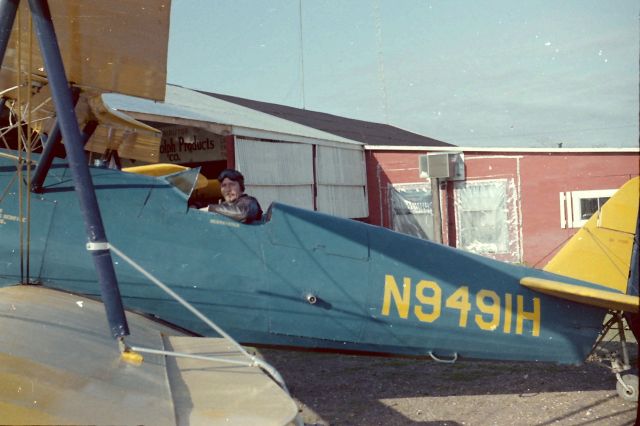 N9491H — - Photo taken by Jim Herrington at Johnny Dorr Ag. School, Marigold, Ms. in 1972.  Students name long forgotten; he was an X Naval Aviator that saw service in Viet Nam.  Great Guy!