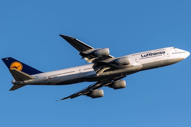 BOEING 747-8 (D-ABYO)