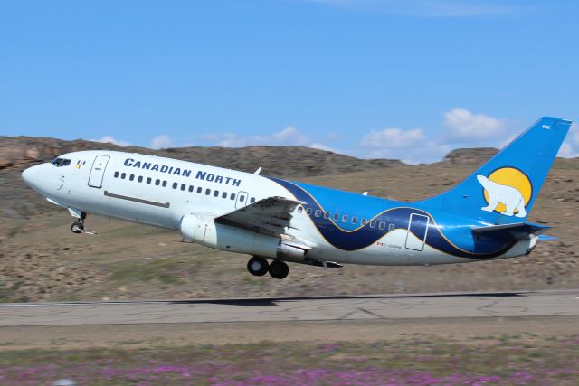 Boeing 737-200 (C-GOPW)