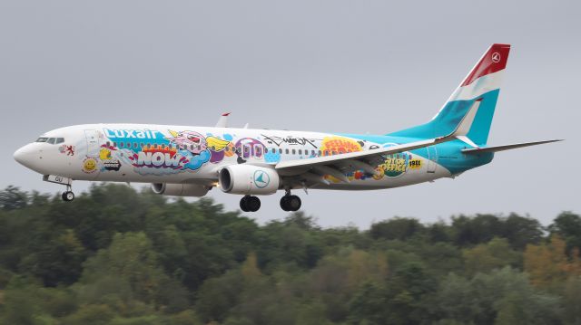 Boeing 737-800 (LX-LGU) - painted in "Sumo Artwork" special colours Jul 2020