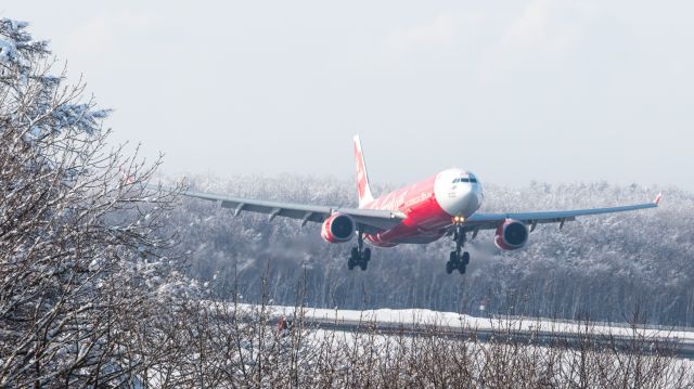 Airbus A330-300 (9M-XXP) - エアアジア・エックス - AirAsia X [D7/XAX]br /Airbus A330-343Xbr /Mar.31.2017 New Chitose Airport [CTS/RJCC] JAPAN