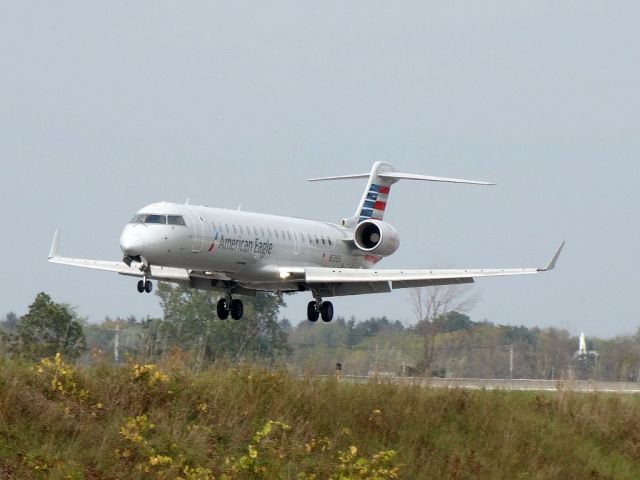 Canadair Regional Jet CRJ-700 (N531EG)