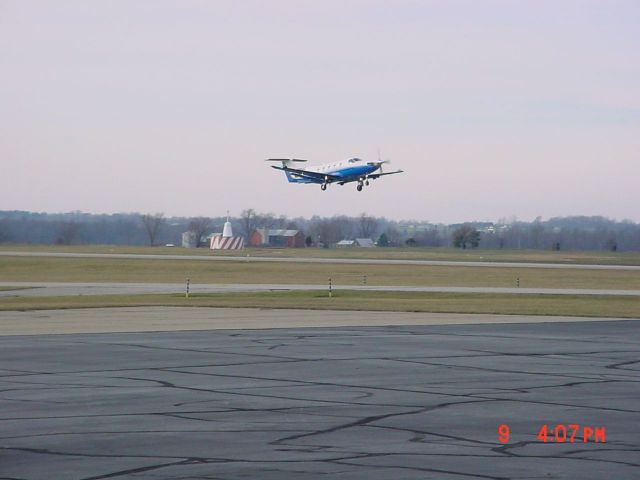 Pilatus PC-12 (N699AF) - Departing runway 9