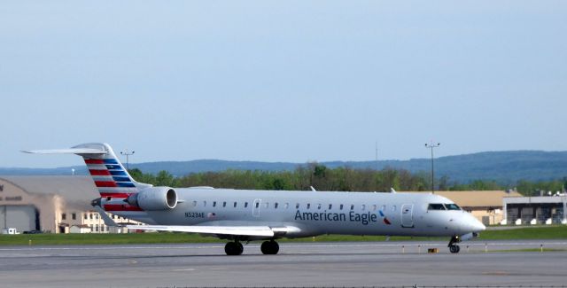 Canadair Regional Jet CRJ-700 (N523AE) - Shown here taxiing is an American Eagle Canadair Regional Jet CRJ-700 in the Spring of 2018.