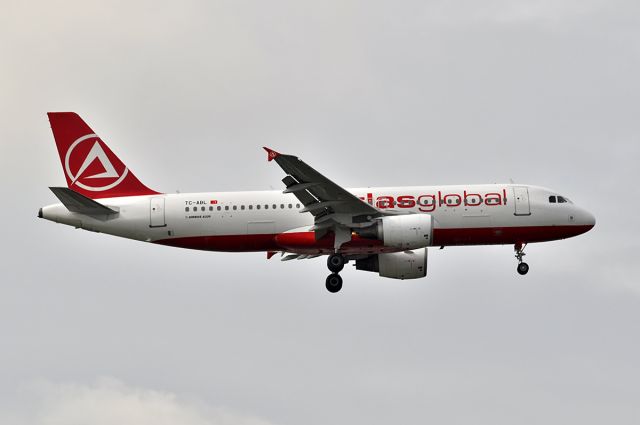 Airbus A320 (TC-ABL)