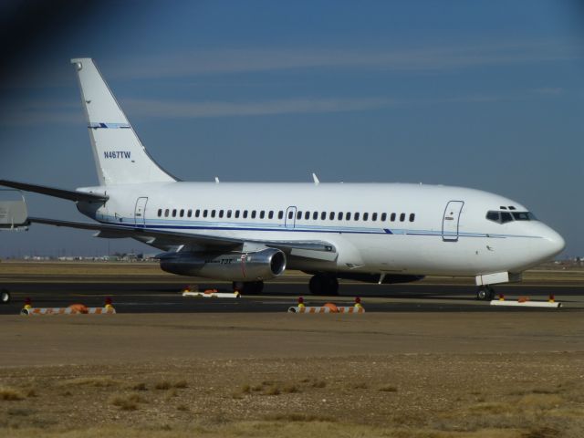 Boeing 737-200 (N467TW)