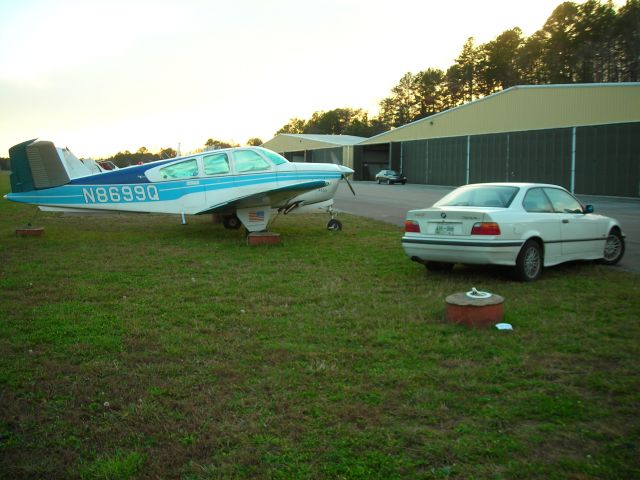 Beechcraft 35 Bonanza (N8699Q)