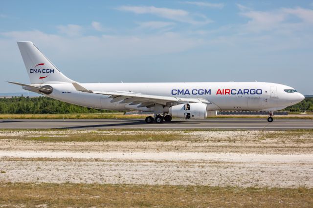 Airbus A330-300 (F-HMRI)