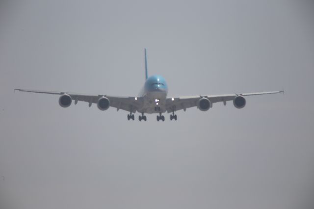 Airbus A380-800 (HL7612) - ON FINAL