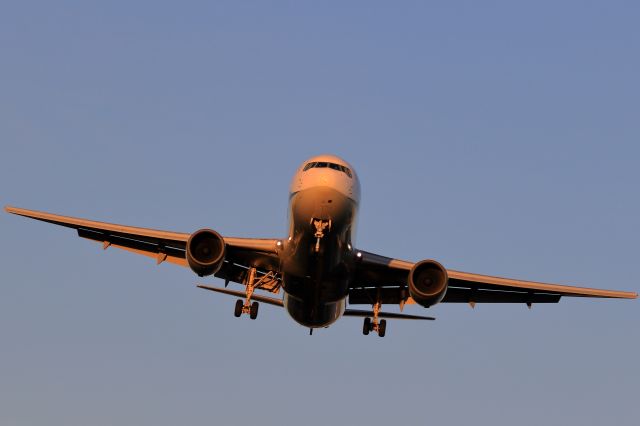 BOEING 767-300 (JA604A) - July.03.2015 HAKODATE JAPAN