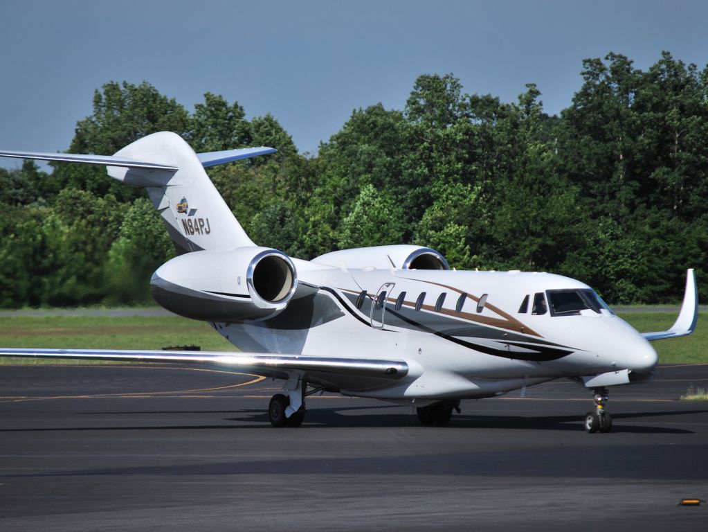 Cessna Citation X (EJM84) - HAMPTON AIRWAYS INC (Papa Johns Pizza) arriving at KJQF - 5/26/13