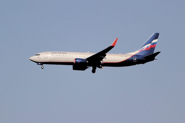 Boeing 737-800 (RA-73096)