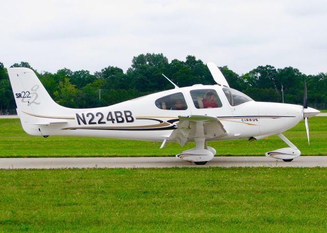 Cirrus SR-22 (N224BE) - At Oshkosh. 2004 Cirrus SR22 G2 