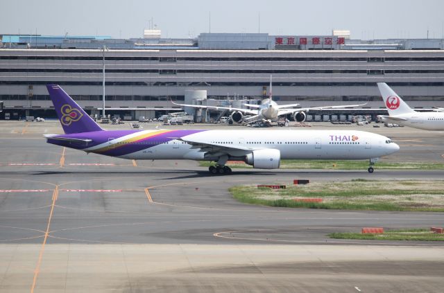 BOEING 777-300ER (HS-TKL)