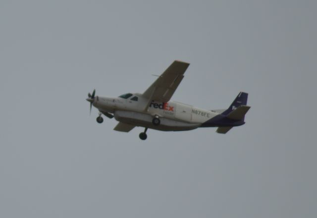 Cessna Caravan (N878FE)