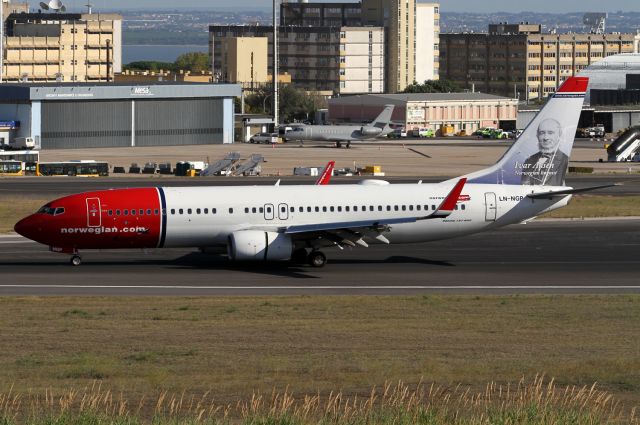 Boeing 737-700 (LN-NGP)