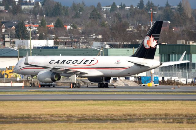 Boeing 757-200 (C-GCJT)