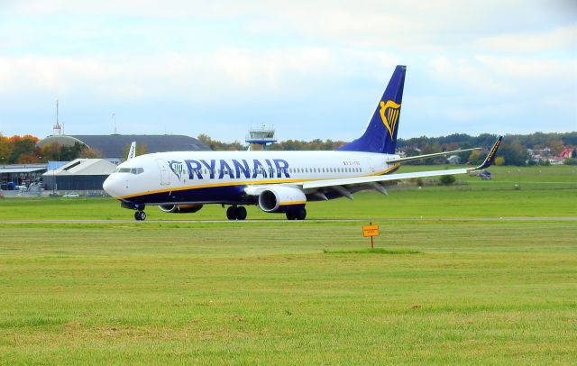 Boeing 737-800 (EI-FRZ) - EPLB