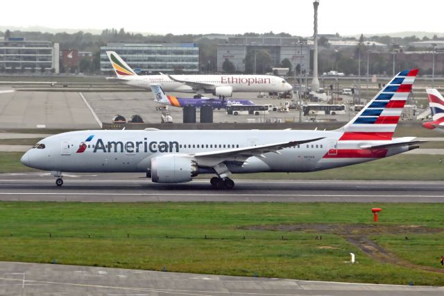 Boeing 787-8 (N819AN)