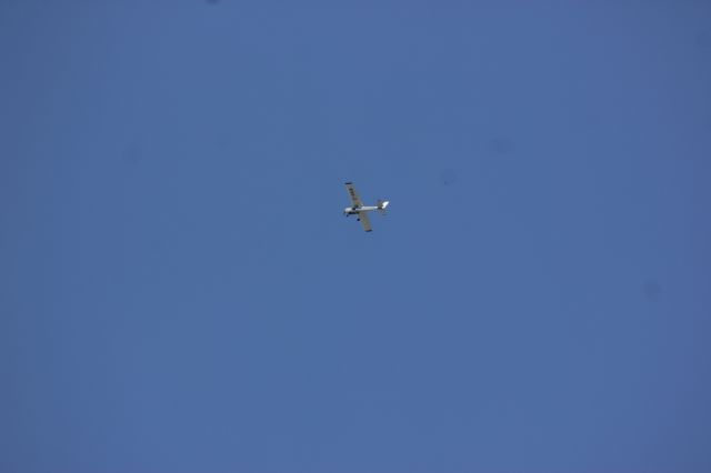 Cessna 152 (C-GAIA) - C-GAIA Cessna 152 Au dessus de la ville de Lavaltrie QC. 05-21-2020