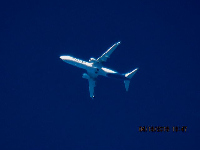 Boeing 737-900 (N495AS)